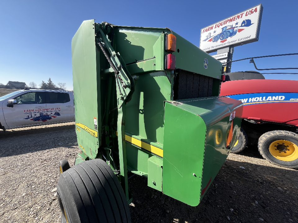 0 John Deere 568MWP