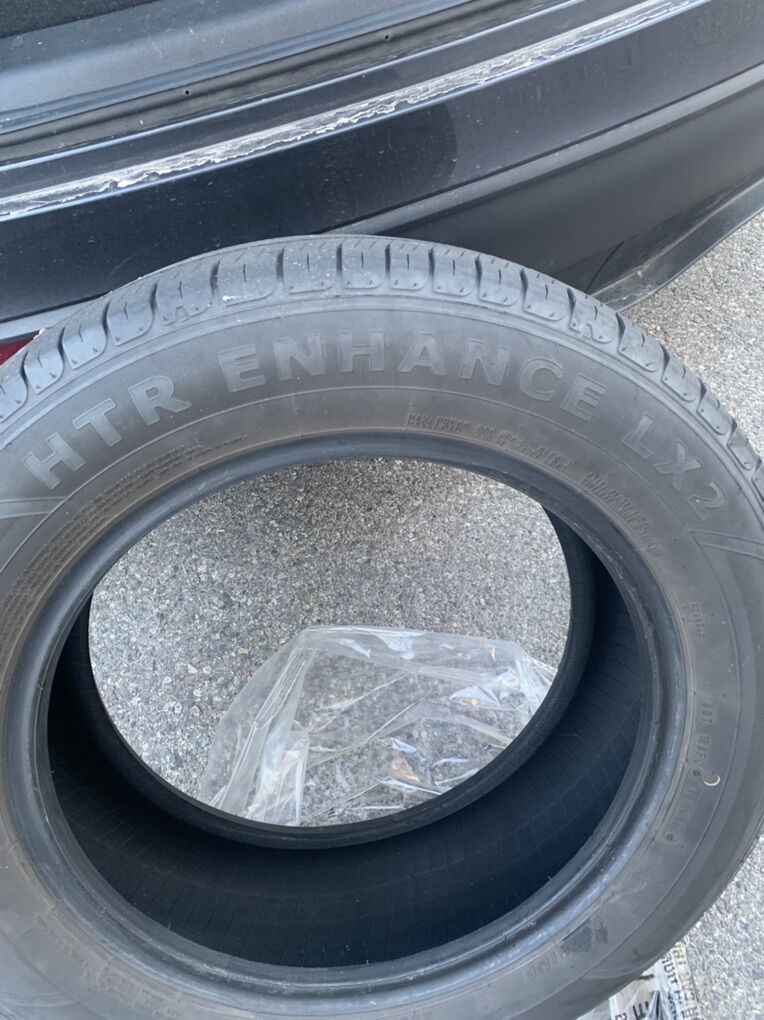 4 Sumitomo HTR Enhance LX2 Tires 225/60R17