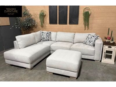 DREYDEN SECTIONAL AND OTTOMAN
