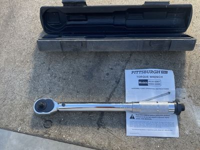 Pittsburgh Pro Torque Wrench with Case and Manual