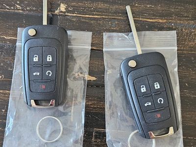 2014 Chevy uncut key W/ fob