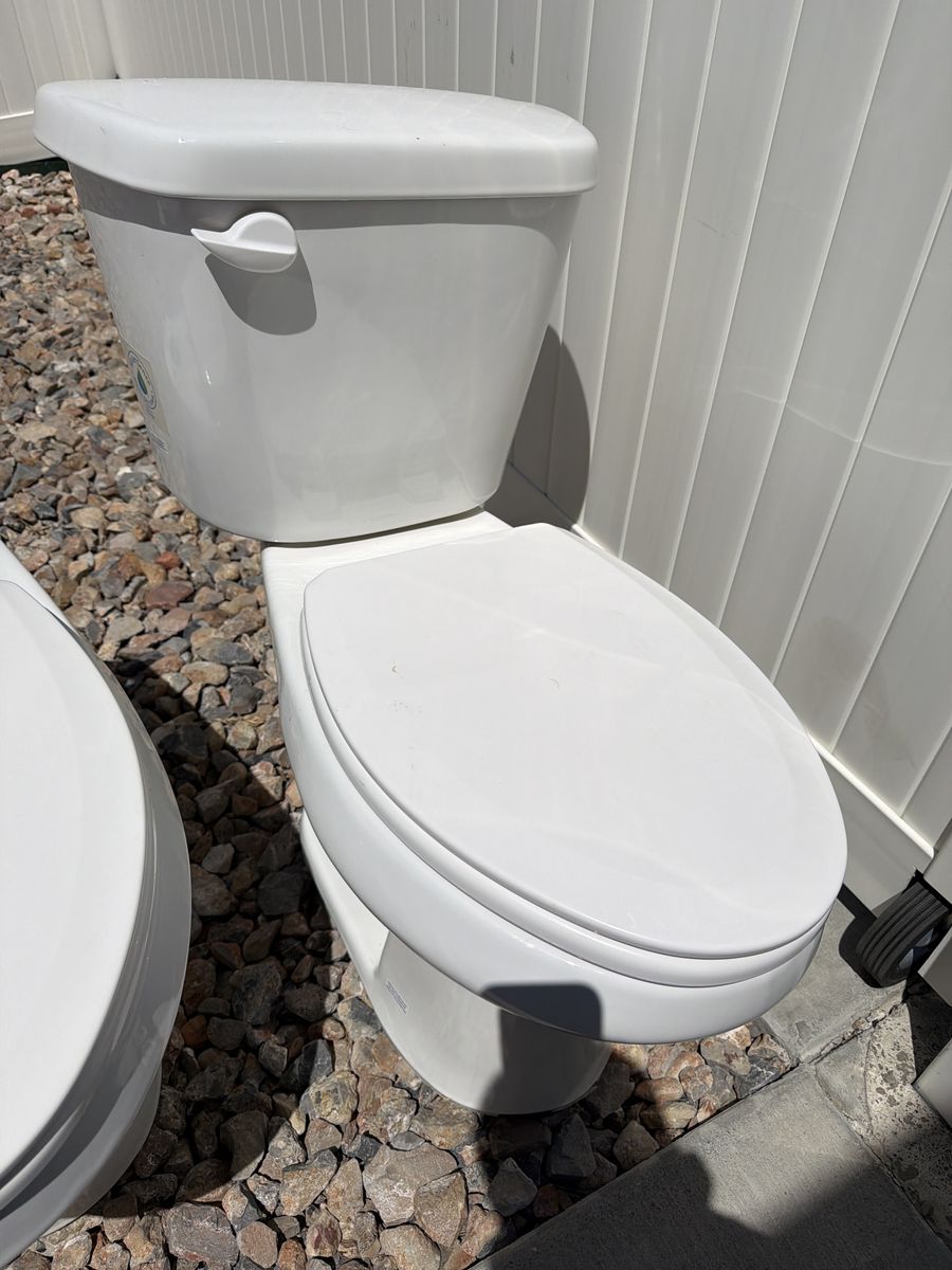 FREE. 3 White Toilets - 4 Years Old, Great Working Condition