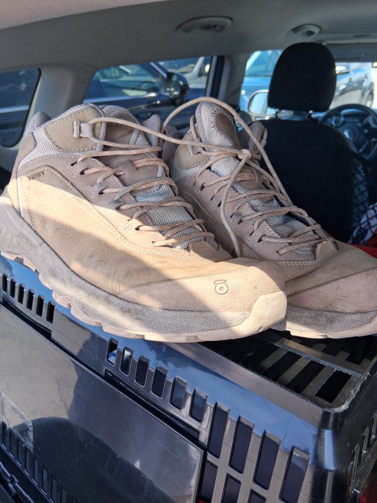 Oboz O-Fit Hiking Shoes Men's Size 11 - Tan/Brown Low-Cut Hiking/Walking Shoes