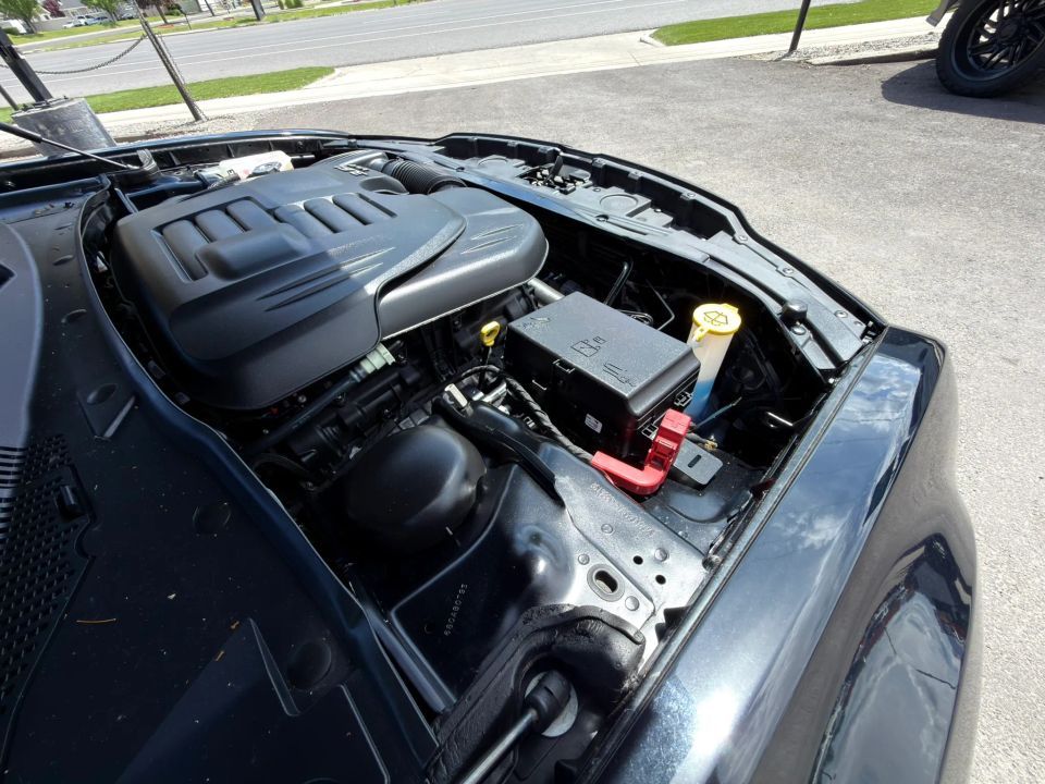 Main image 5