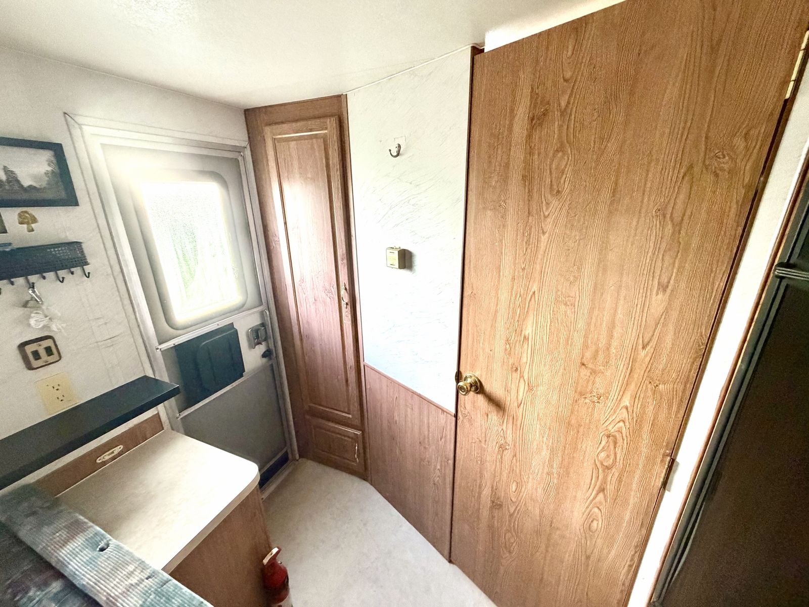 Main image 9