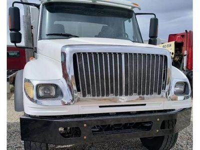 Chrome Grille Assembly w/ Bug Screen for 2002-2007 International 7300-7600 Workstar, Part #
