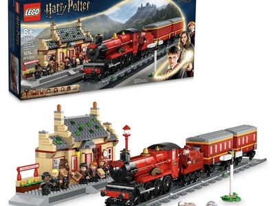 LEGO Harry Potter Hogwarts Express & Hogsmeade Station 76423