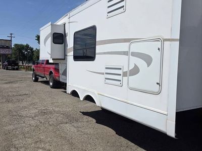 2007 HitchHiker II 5th Wheel Travel Trailer - Used, Well-Maintained, Towable