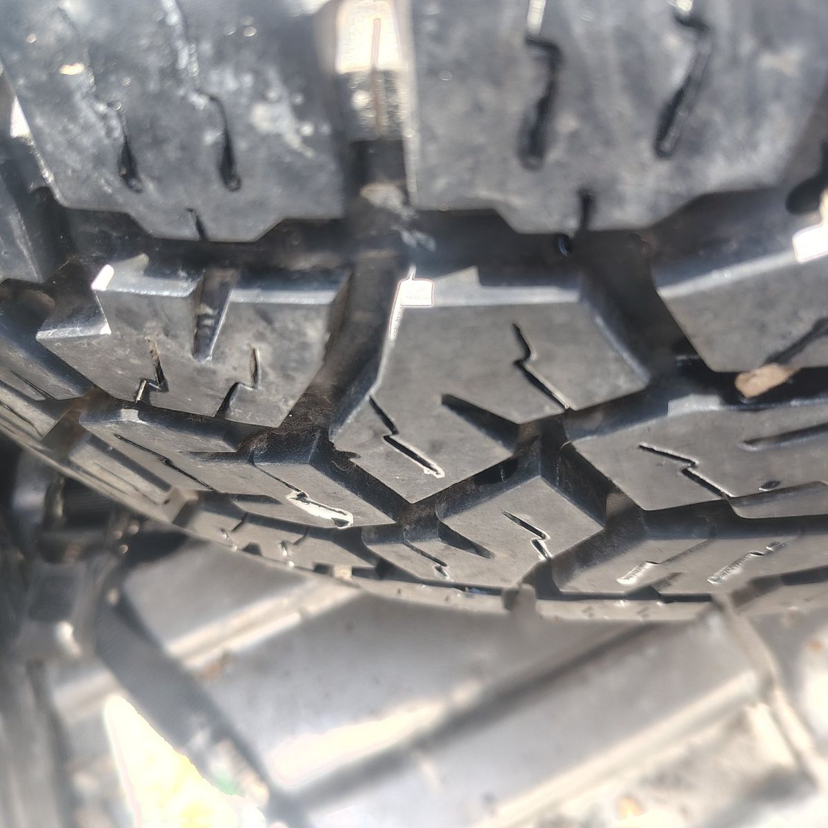like New 285/75R16 Toyo open country at3