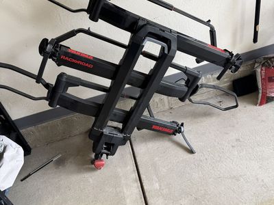 Yakima Rack 'n Road Hitch Bike Rack for 3 bikes with Curt Hitch Adapter