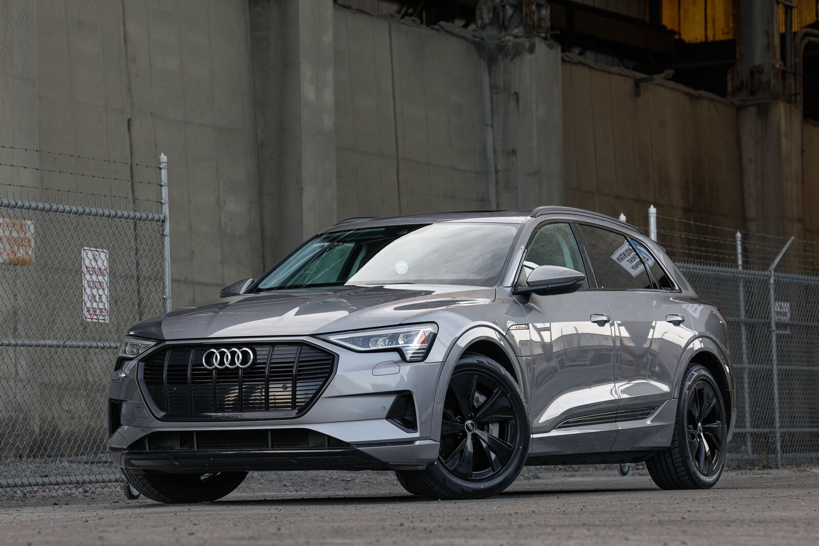 2021 AUDI ETRON SUV quattro Premium
