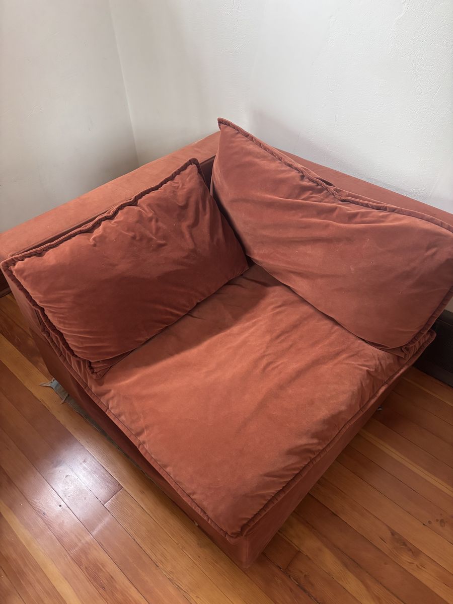 FREE - Corner Piece Sofa
