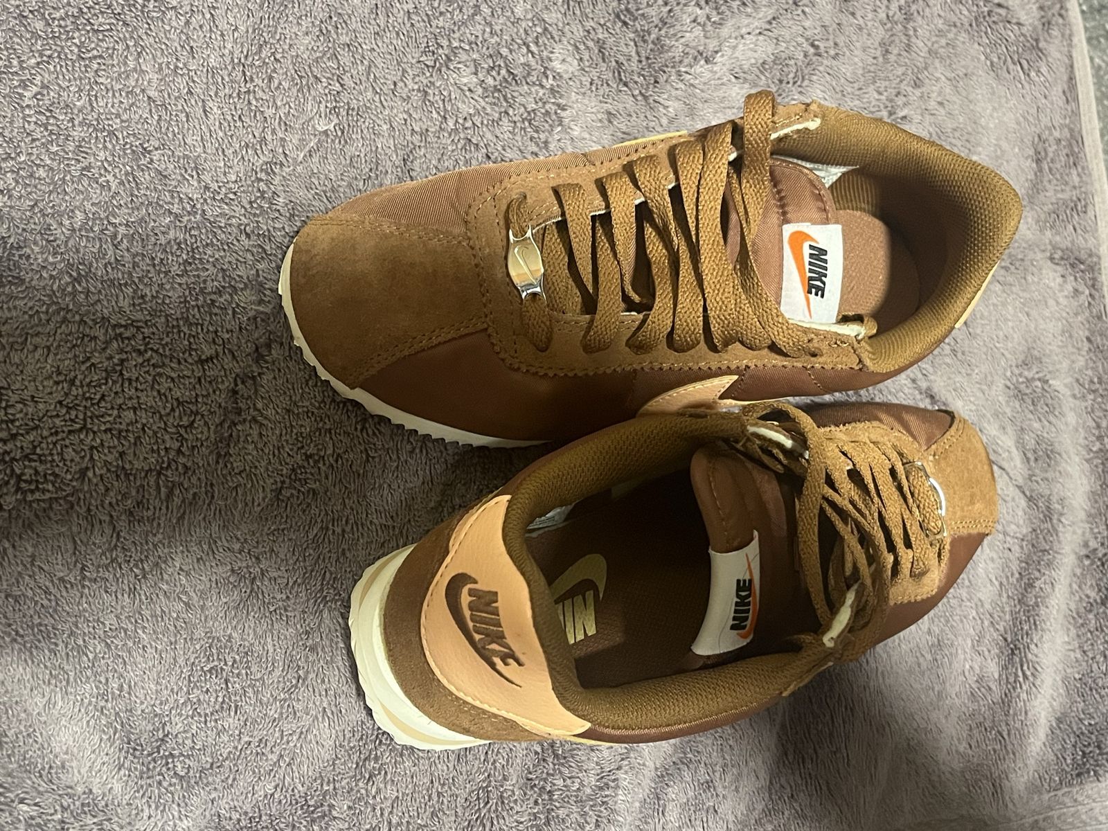 Nike Cortez SE Brown Metallic Gold Women's Shoes Size US 6.5