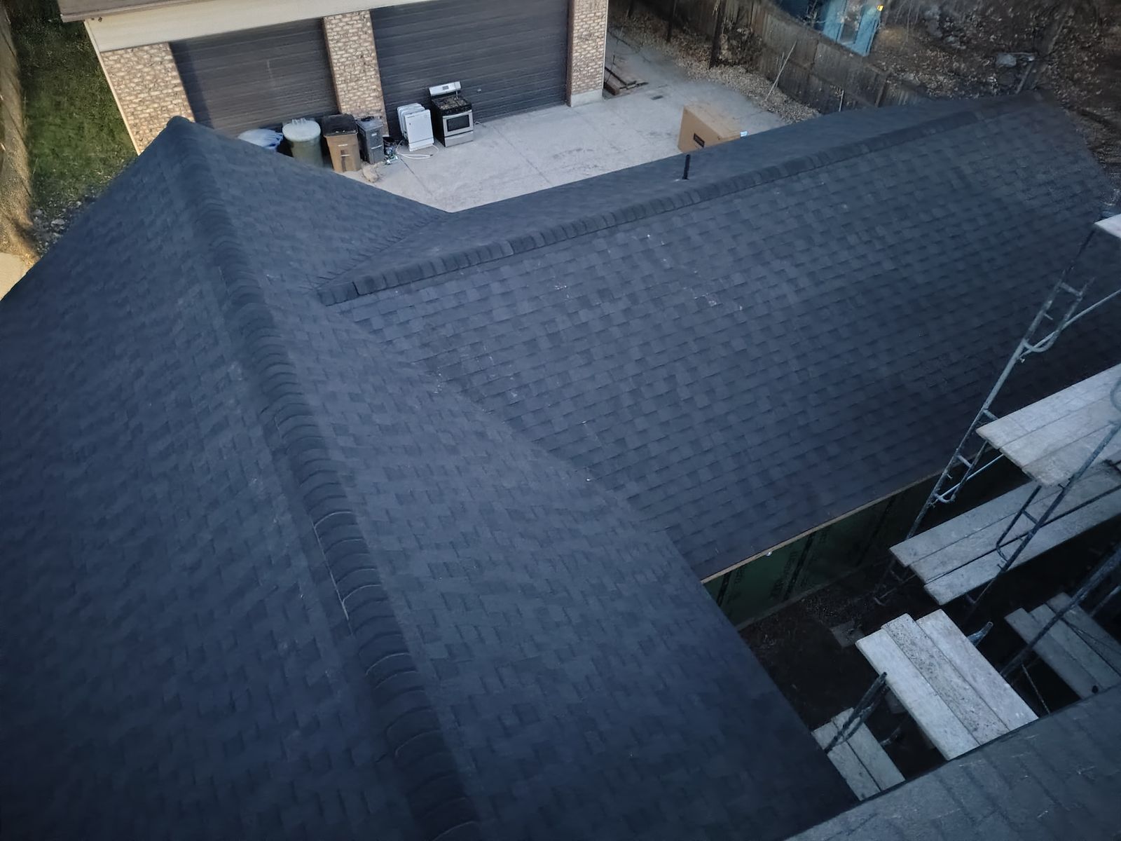 Main image 3