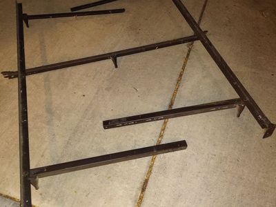 collabsible bedframe