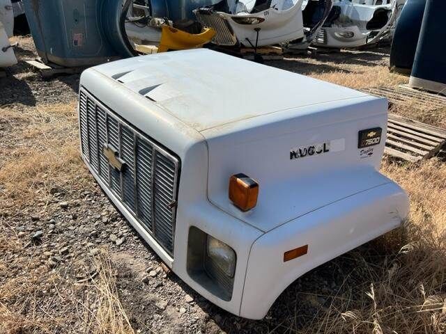 Chevrolet C7500 Hood