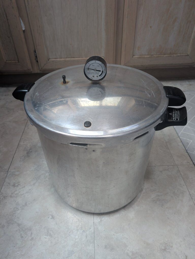 17 QUART PRESSURE CANNER