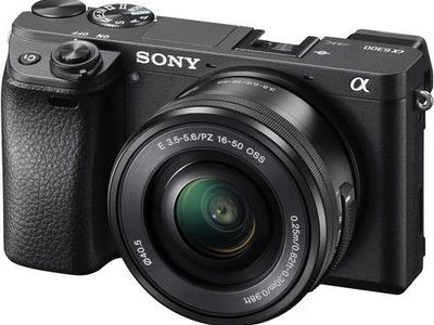 Sony a6300 with 16-50mm f/3.5-5.6 OSS Lens