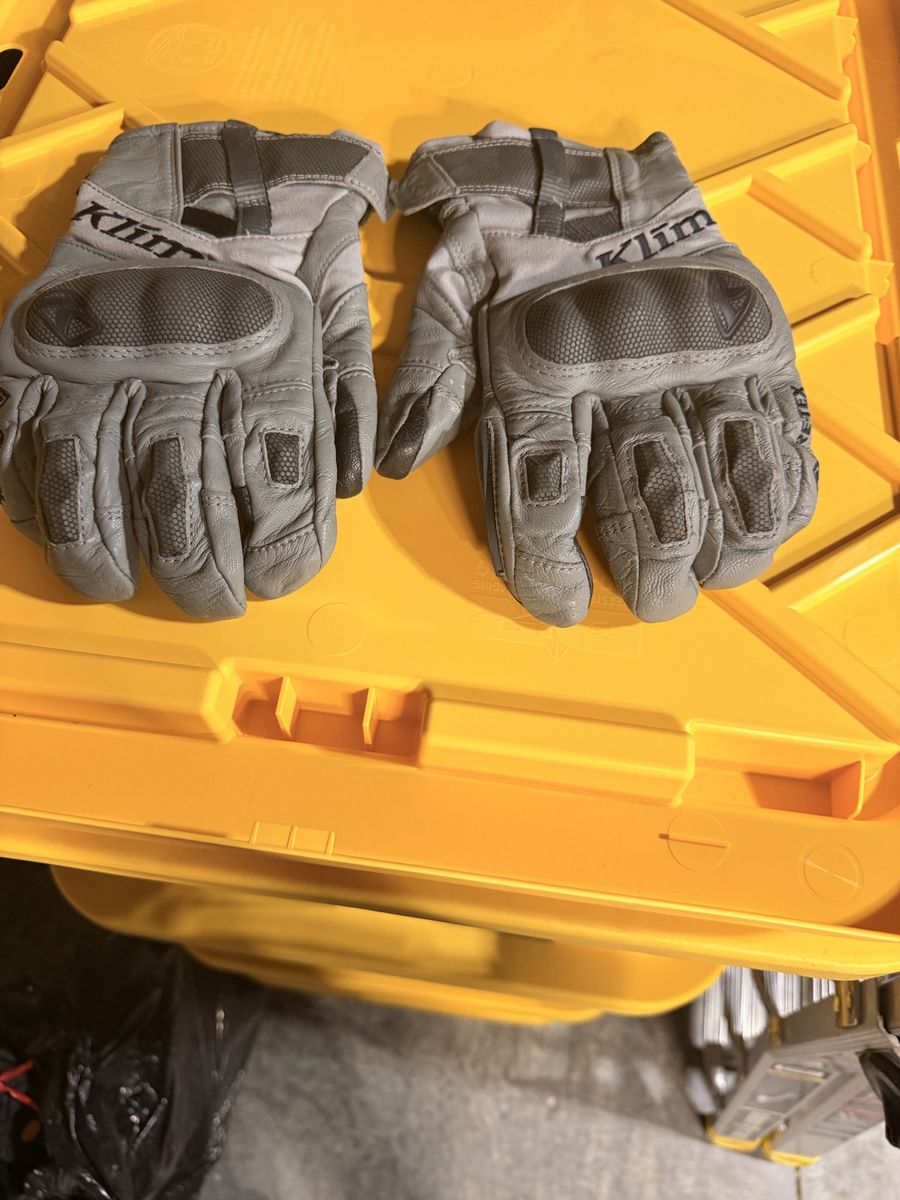 Klim Motorcycle Riding Gloves – Gray – Excellent Condition