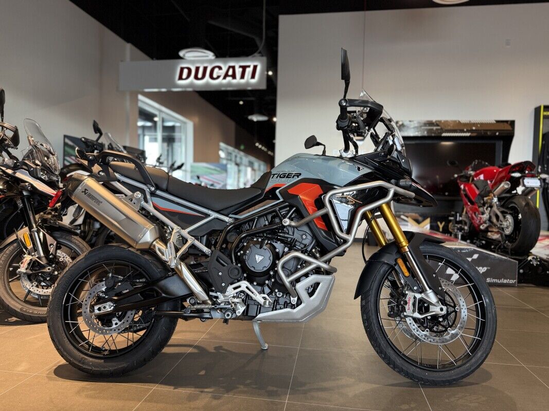 2026 Triumph Tiger 900 Desert Edition