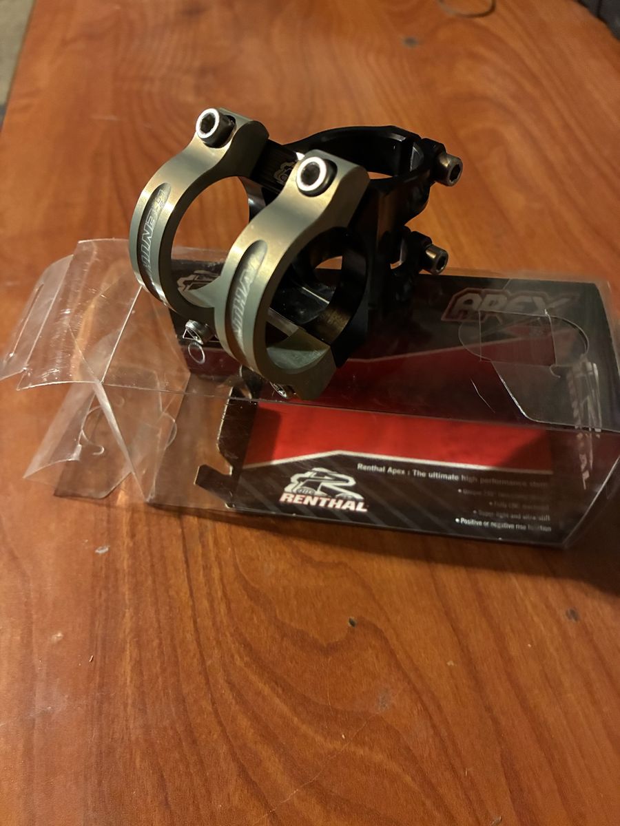 Renthal Apex 35 Stem - 40mm Length, 35mm Handlebar Clamp