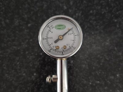 Slime Analog Tire Pressure Gauge