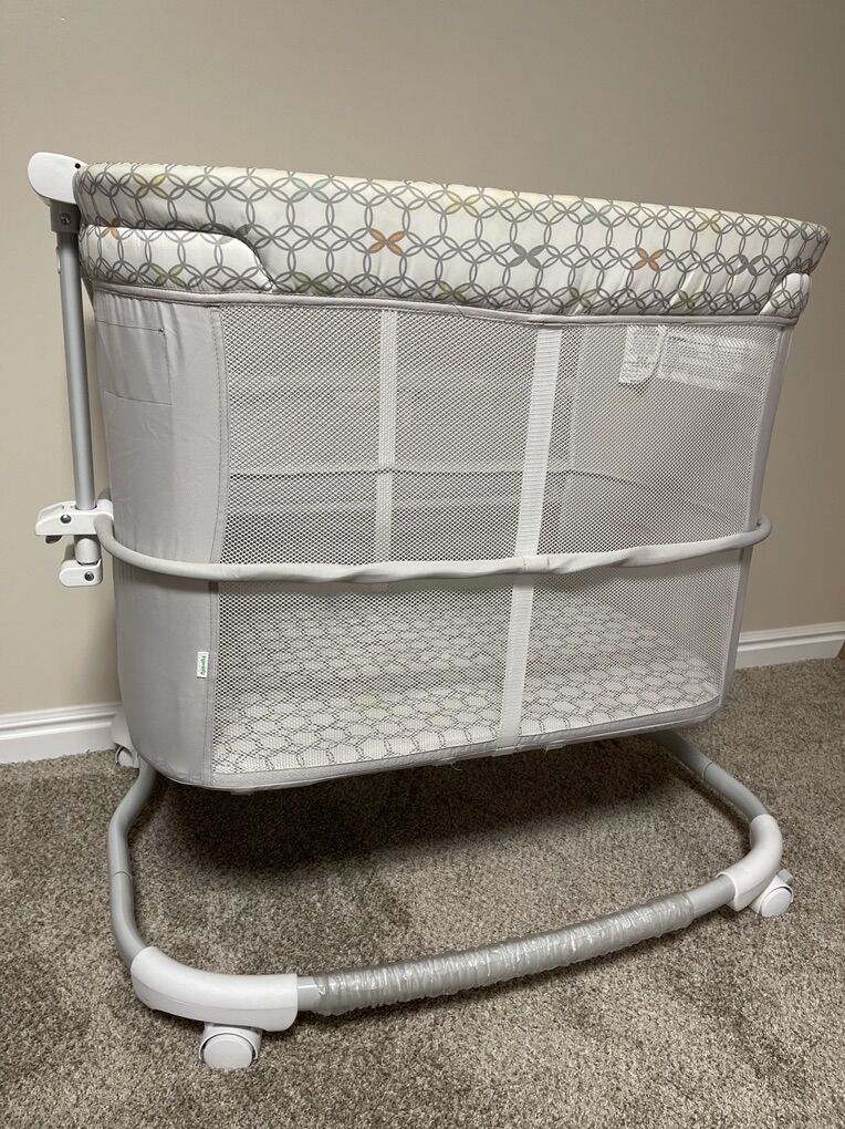 Ingenuity Baby Bassinet And Free Accessories