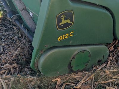 John Deere 612C corn header
