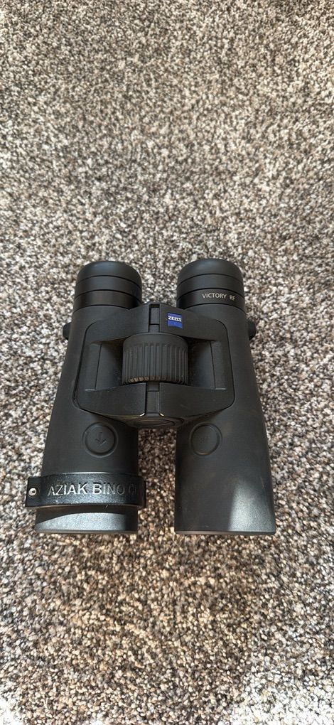 Zeiss Victory Rf 10x42