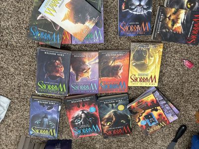 Erin Hunter Warriors Book Series Lot - Multiple Arcs & Titles