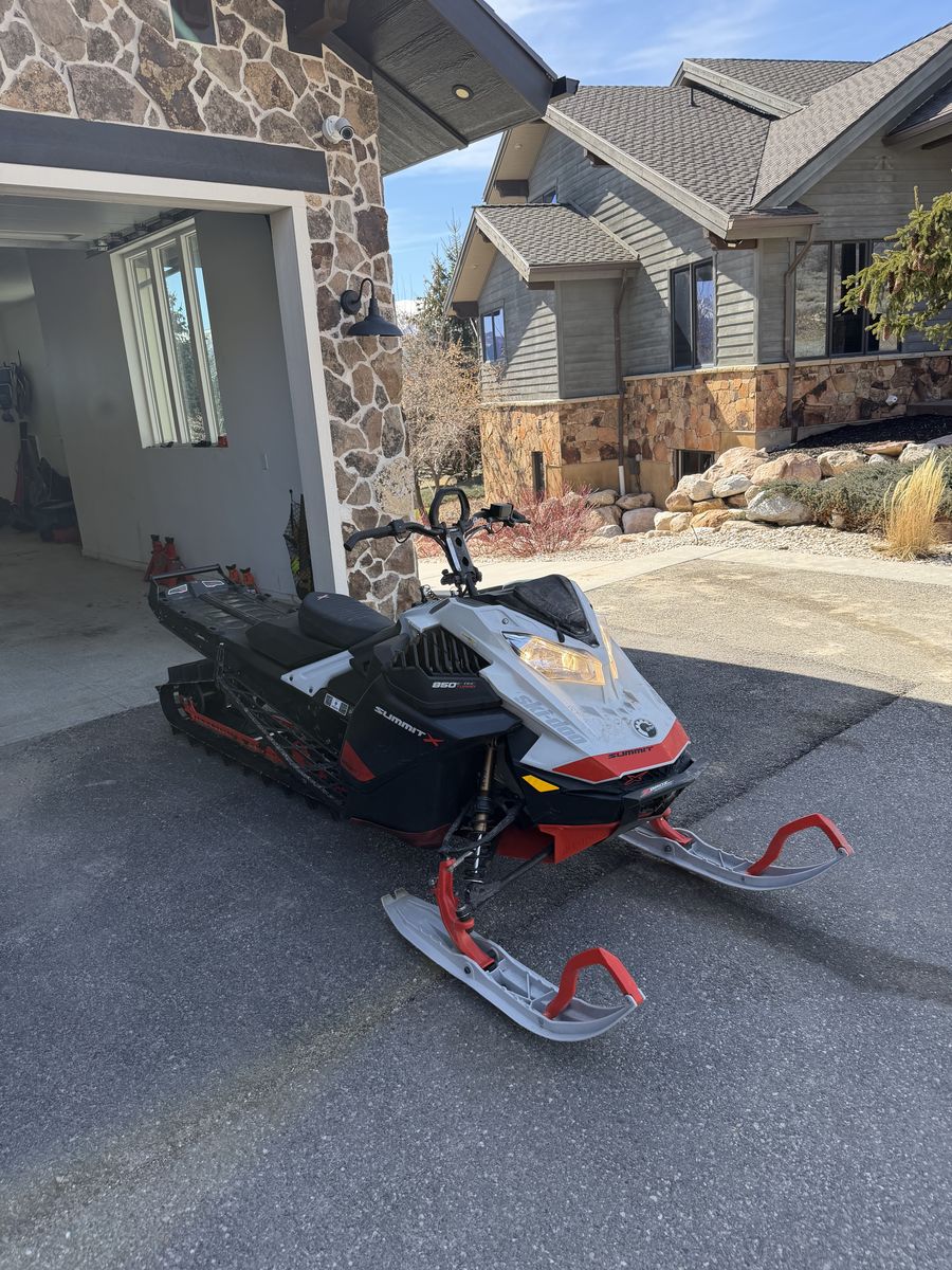 2021 Skidoo Expert Turbo!