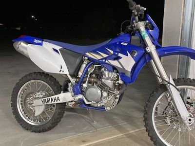 2005 WR450