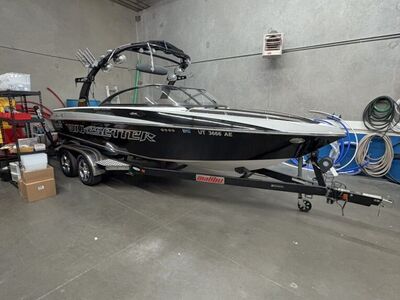 2007 Malibu 21Vlx Wakesetter(Silver Edition)
