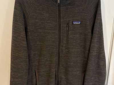 Patagonia Fleece Sweater Jacket - Medium, Used, Good Condition
