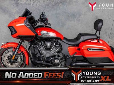 2022 Indian Motorcycle® Challenger® Dark Horse® Indy Red/Black Metallic