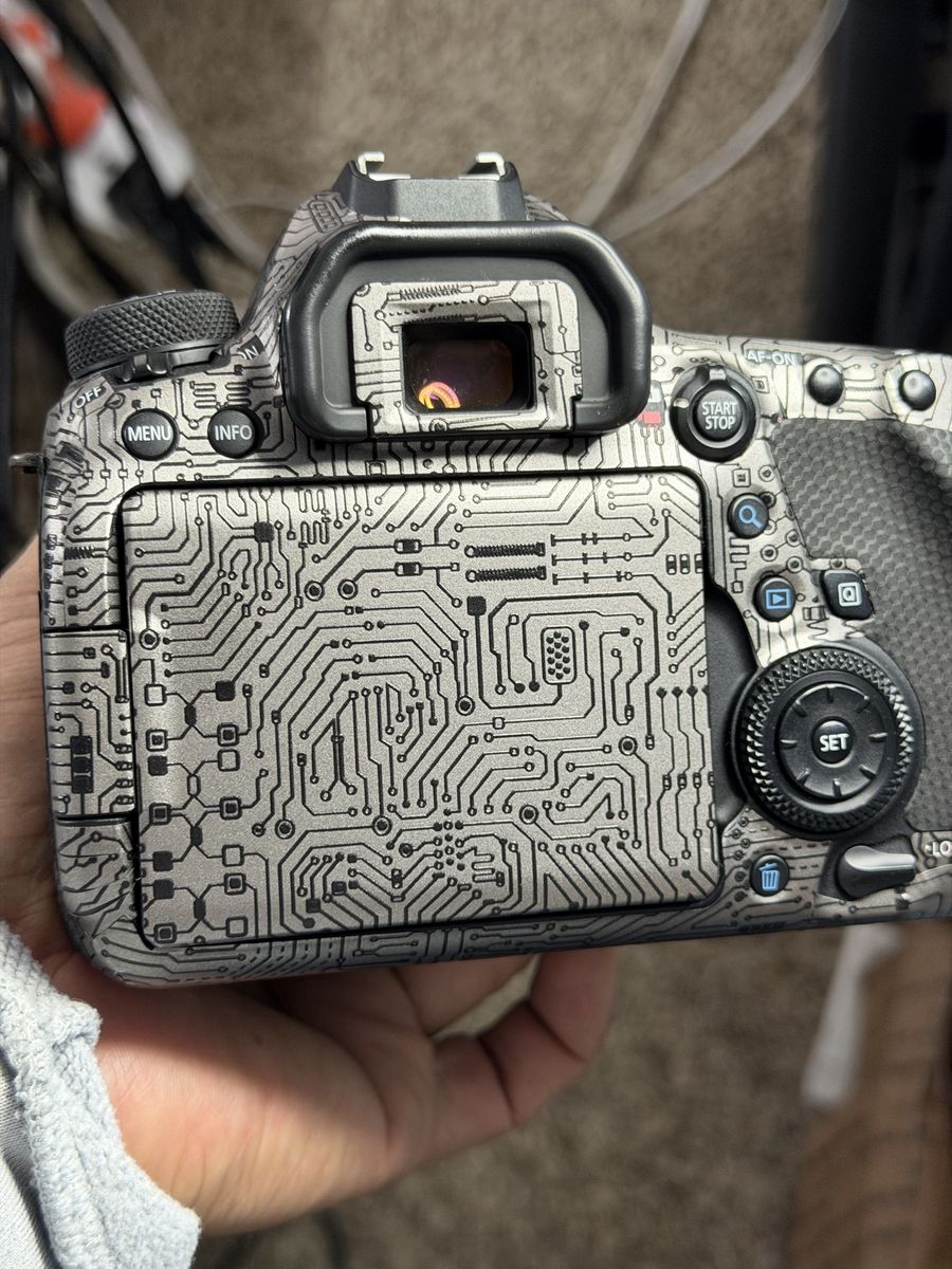 Main image 4