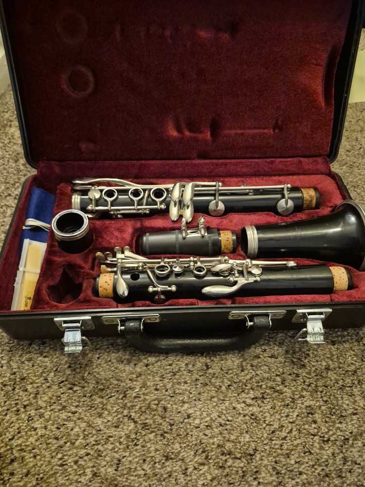 Yamaha Clarinet with Warranty 
