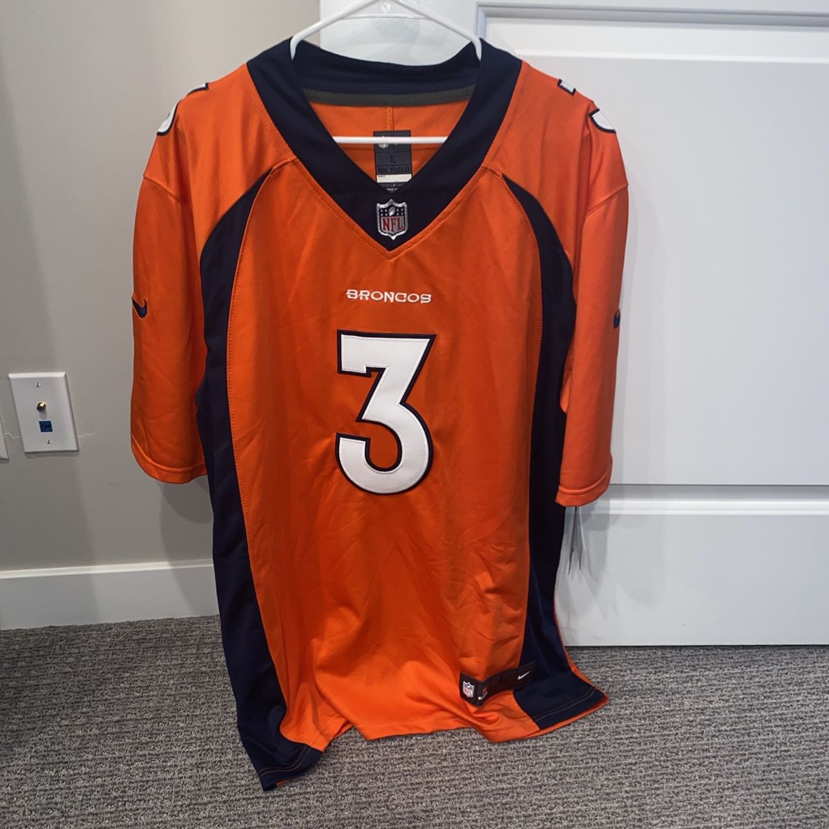 NFL Bronco’s Wilson #3 Nike On Field Jersey - Large - NEW
