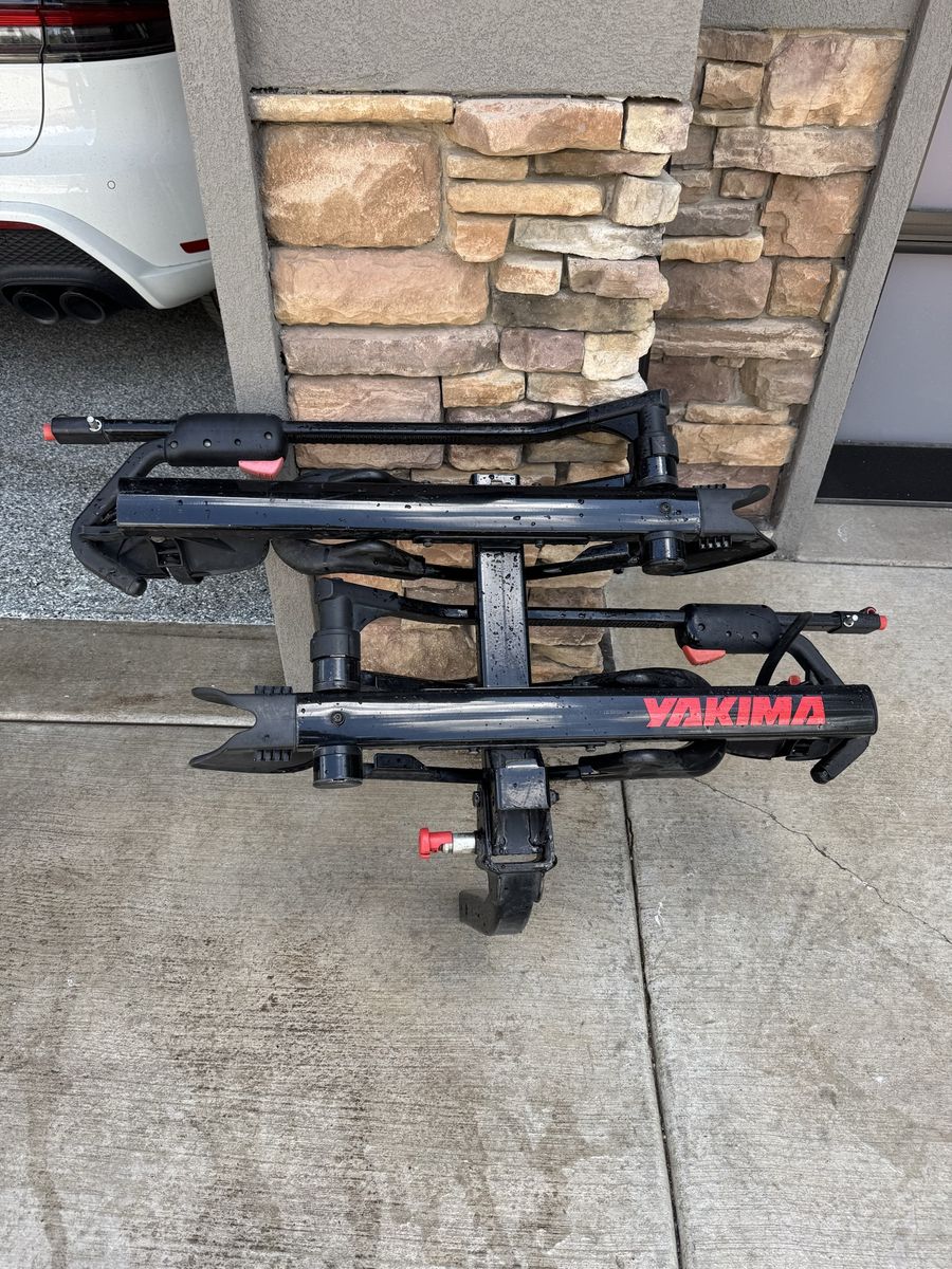 Yakima Bike Rack. 4 Bikes