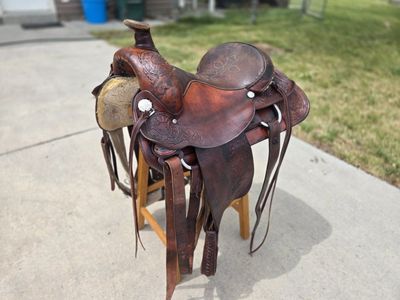 Circle Y 15" Western Saddle