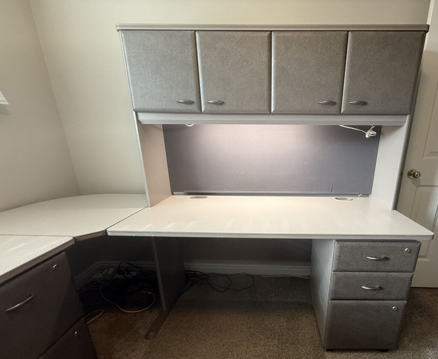 Instant Office - Desk and Table