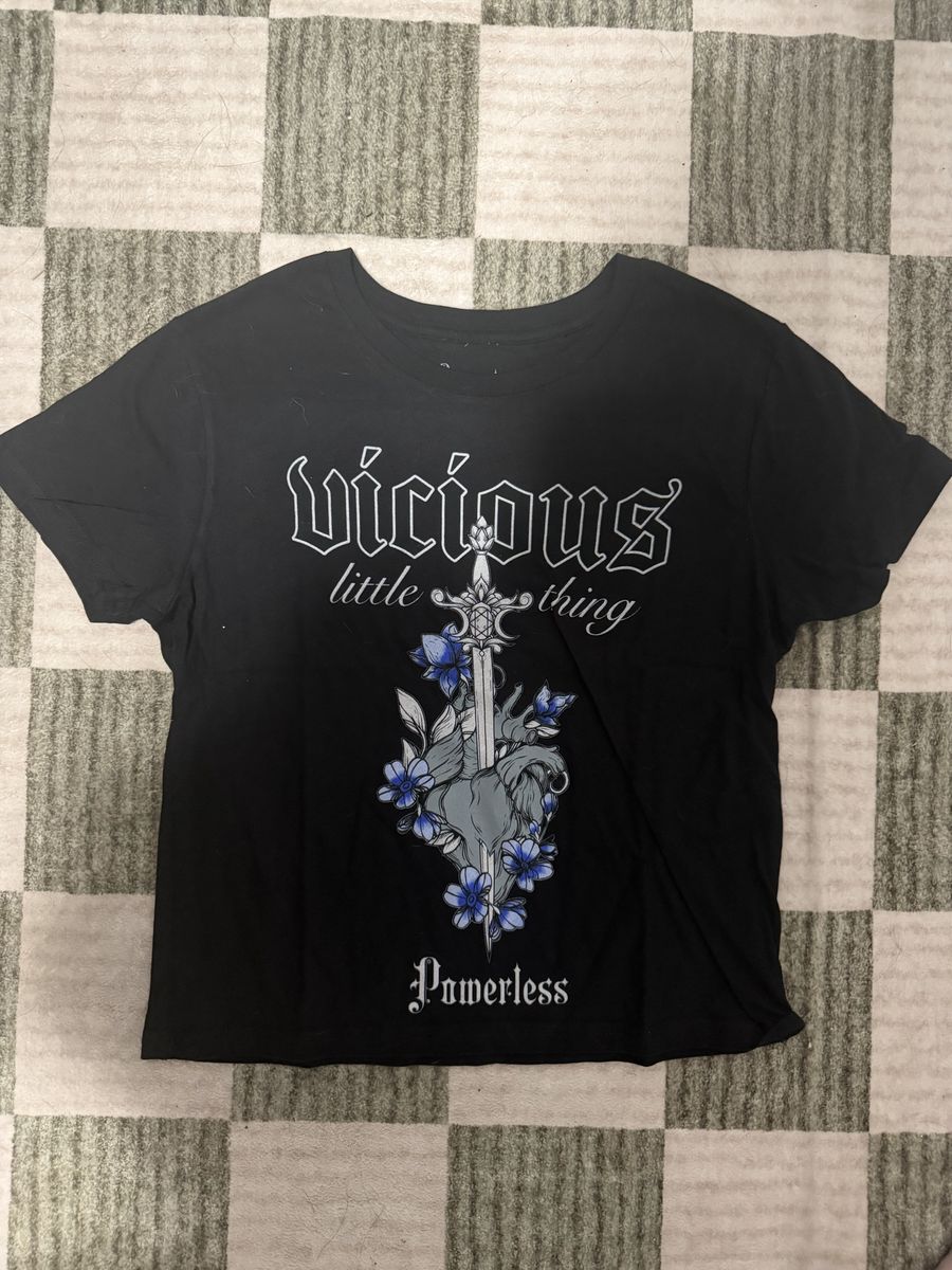 Powerless by Lauren Roberts Vicious Little Thing T-Shirt Size S, LG, XL