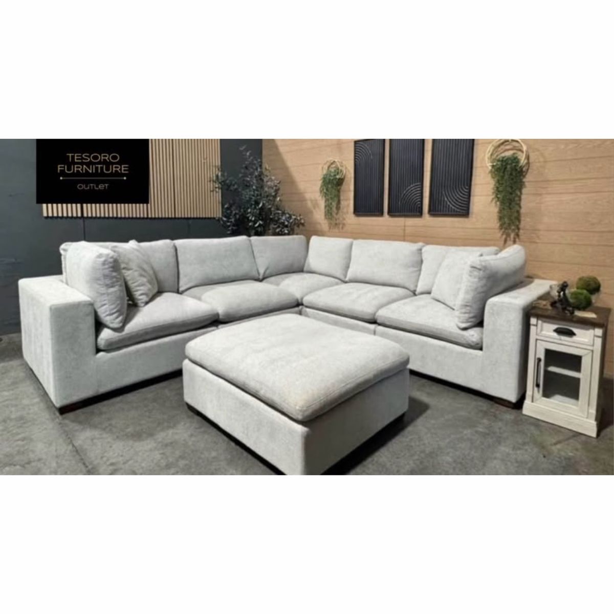THOMASVILLE LOWELL MODULAR SECTIONAL WE OFFER DELIVERY