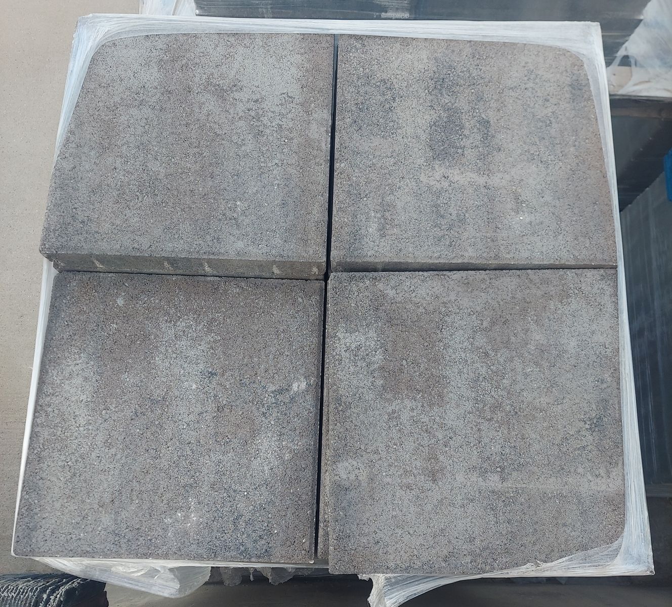 DURANGO STEPPING STONES 18x18