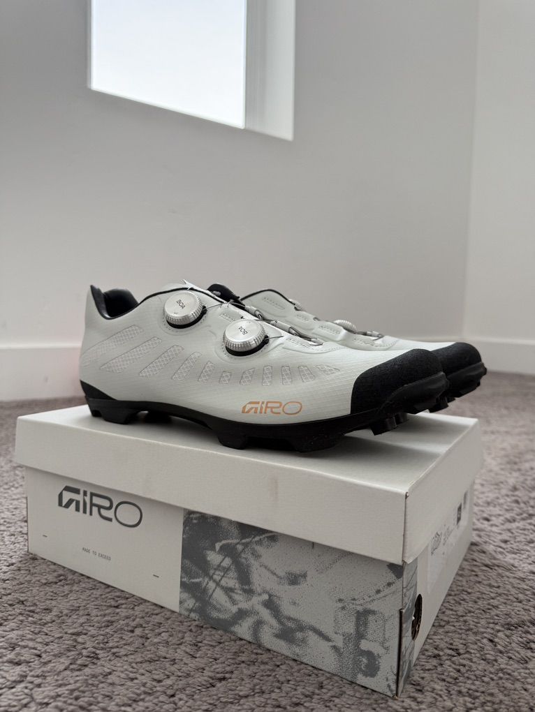 GIRO GRITTER SIZE 45