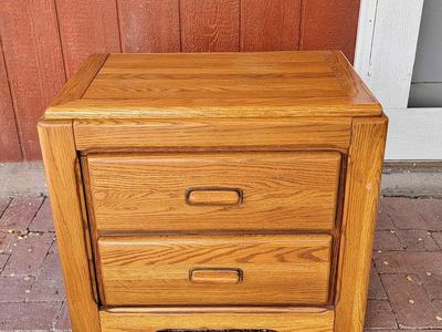 2 Drawer Nightstand