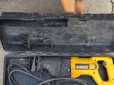 DeWalt Corded Reciprocating Saw with Case