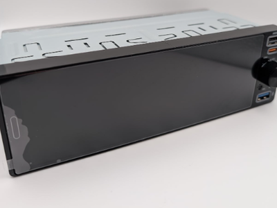 New in box 6.5” InCell Touchscreen Car Radio