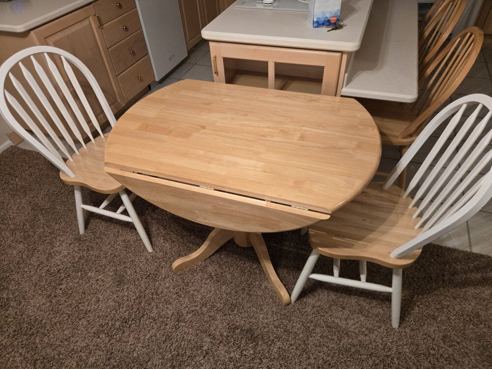 Oak Table and 2-5 chairs