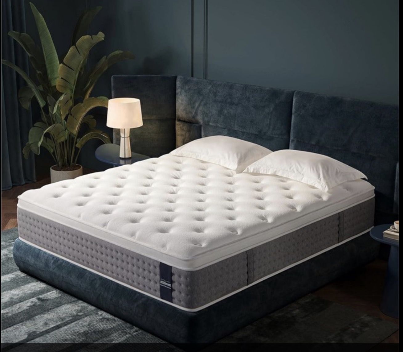 New Queen Size Hybrid Memory Foam and Pocket Coil Mattress